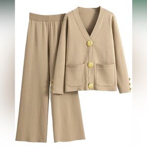 Tan gold button lounge set